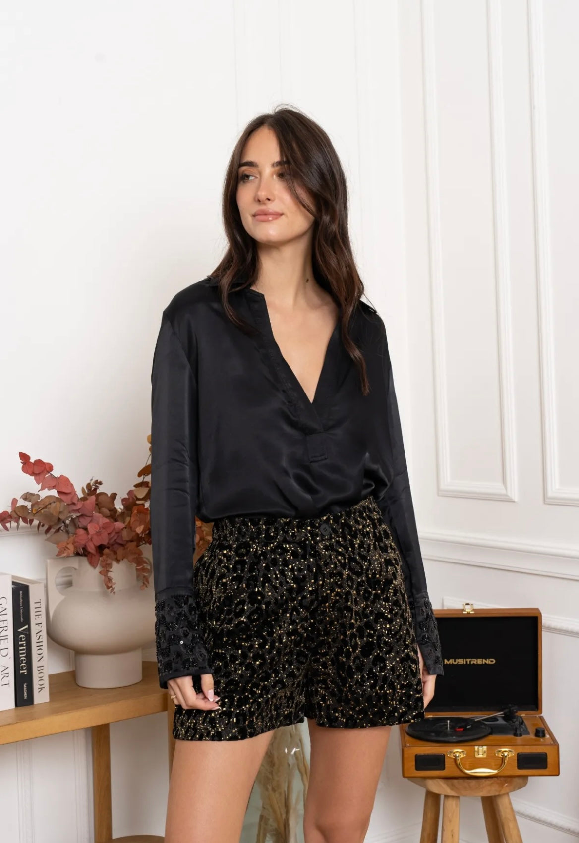SHORT LALI